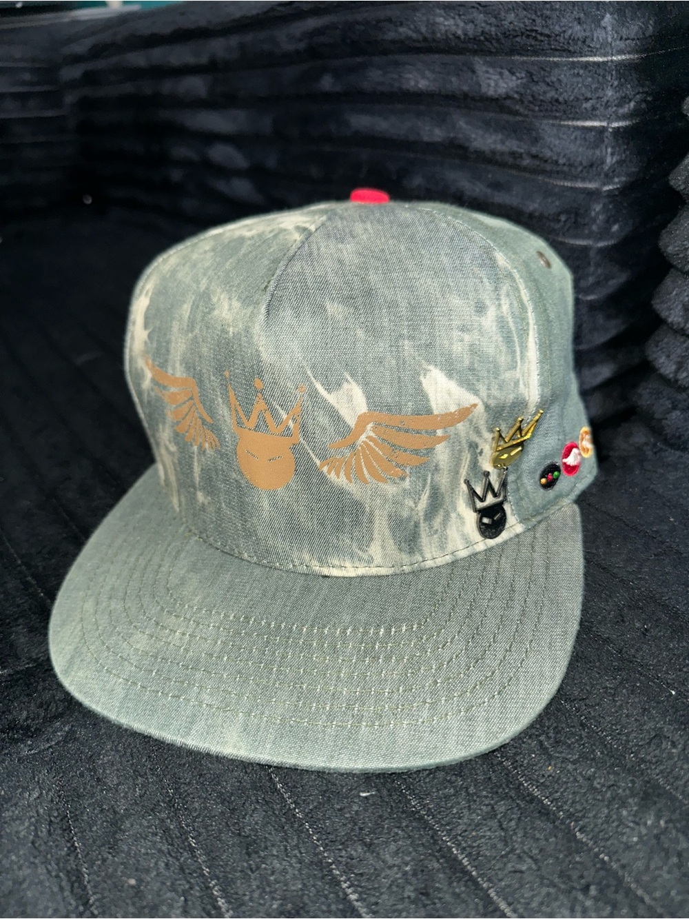 Dirty Razkal Men's Green Washed Snapback Cap with Winged Crown Design
